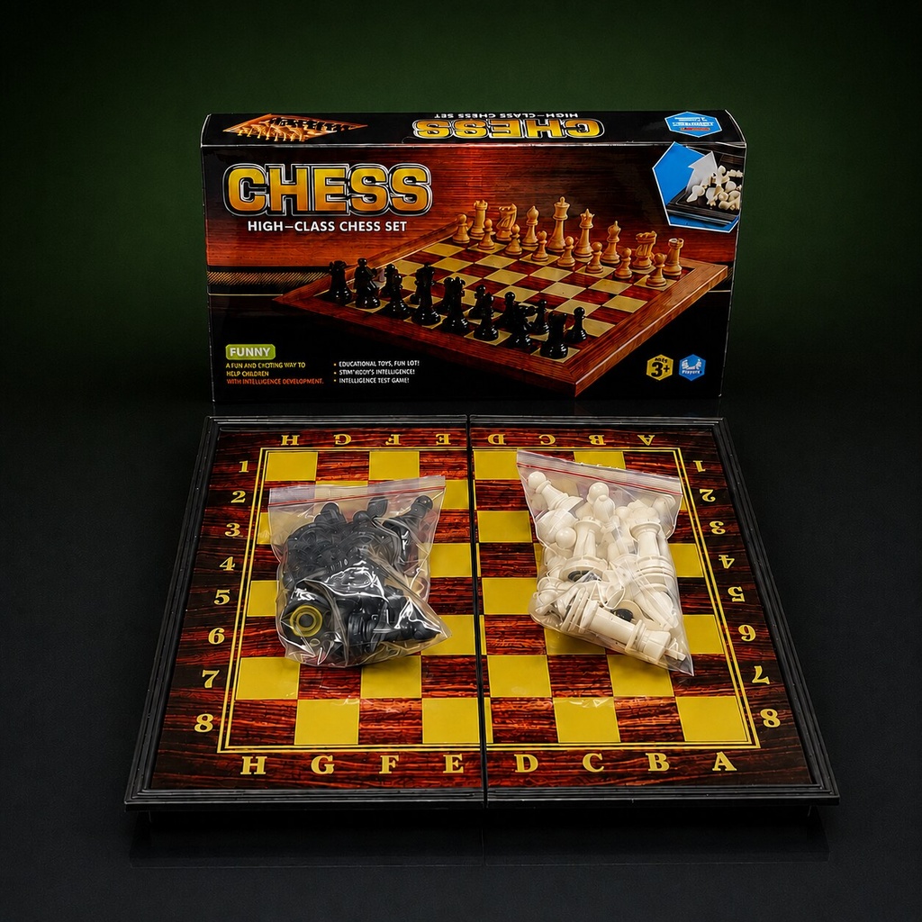 compact_chess_set_contents.jpg
